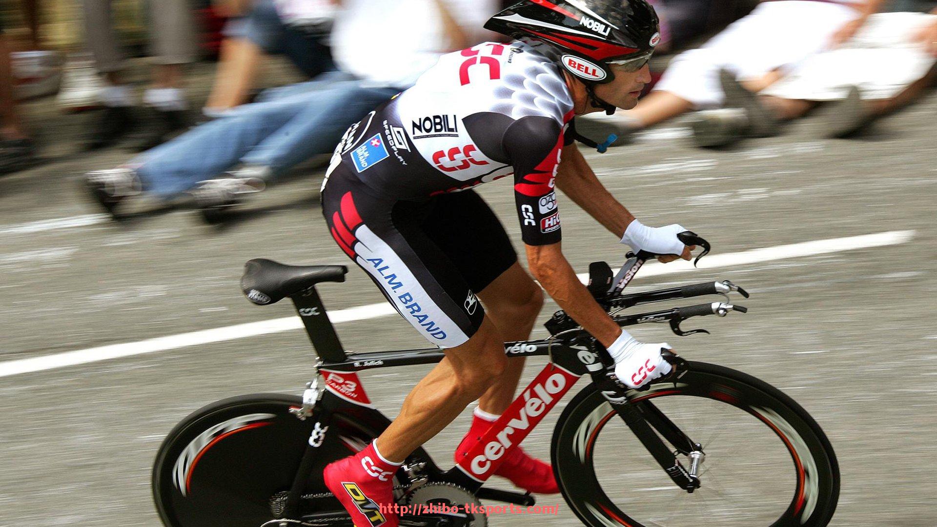 TK体育直播-欧冠华沙直播赛况与球迷氛围实地感受报告